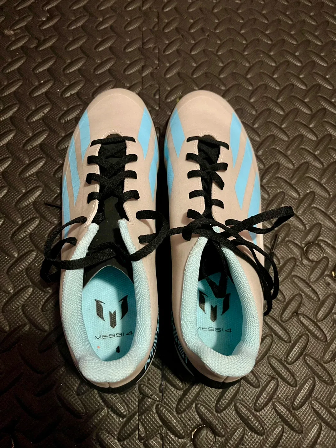 Adidas Messi Turf Shoes US 9 thumbnail