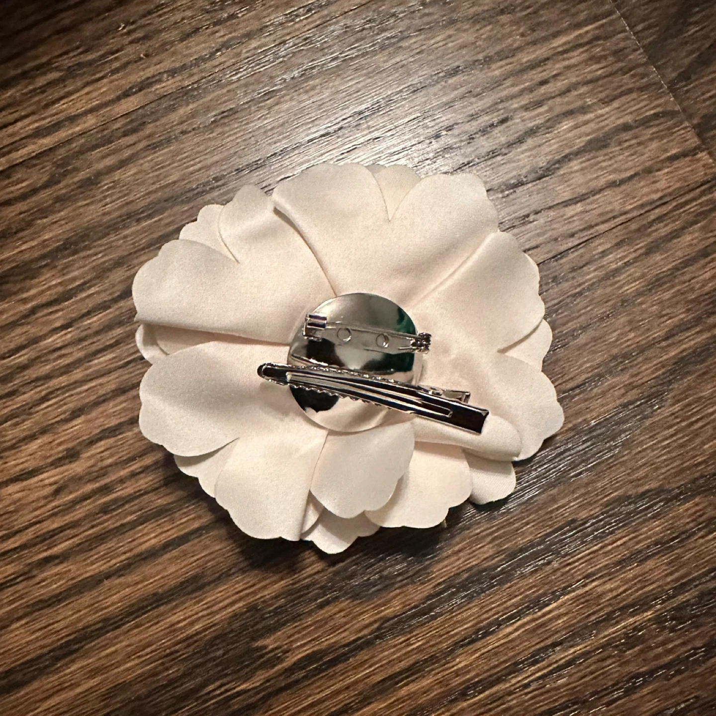 Flower Hair Clip / Pin - Cream Coloured - photo 2