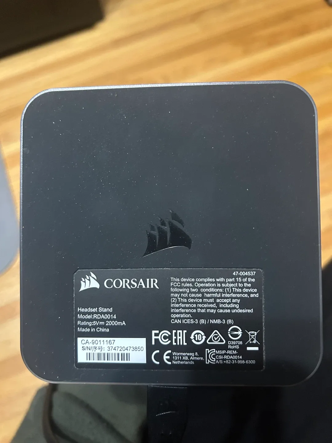 Corsair rgb headphone stand image indicator(5)