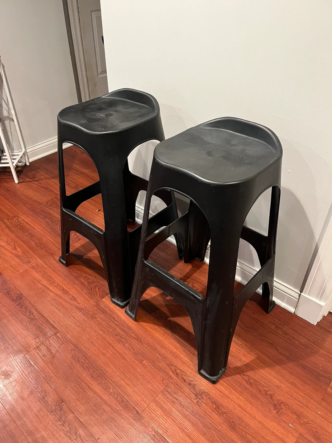 🥕Set of 2 Black Plastic Bar Stools #gifting - photo 3