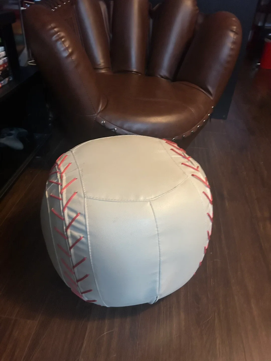 Baseball glove and and baseball footrest/chair set image indicator(2)