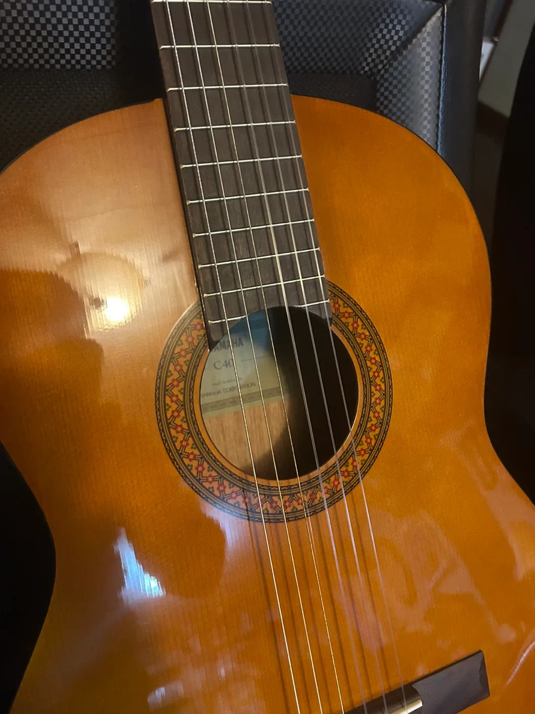 Yamaha c40 acoustic guitar image indicator(4)