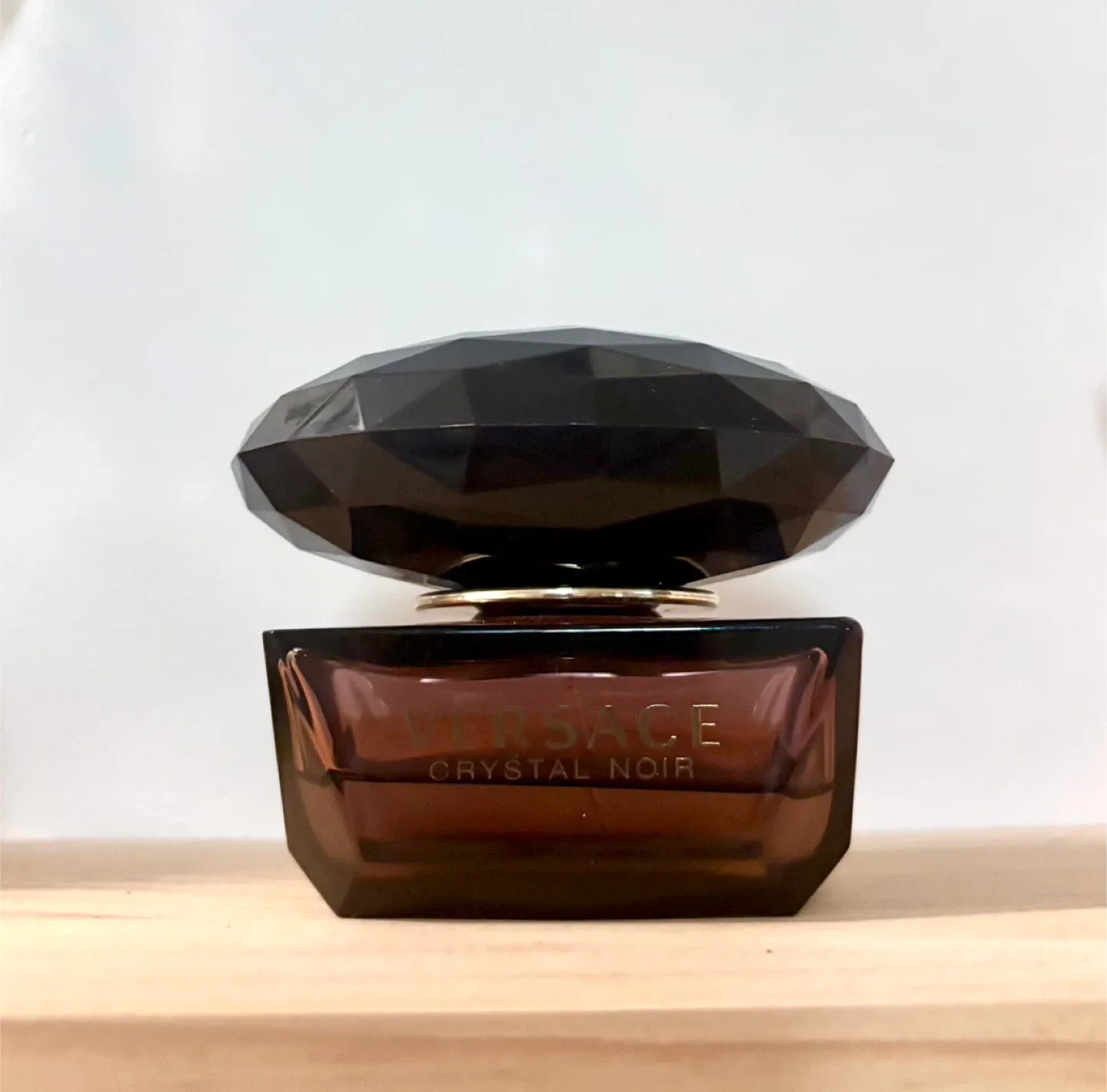 Versace Crystal Noir Perfume (eau de toilette) image indicator(2)