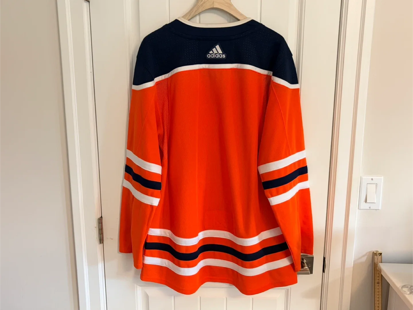 Authentic Adidas Edmonton Oilers Home Jersey Size 52 Large image indicator(4)