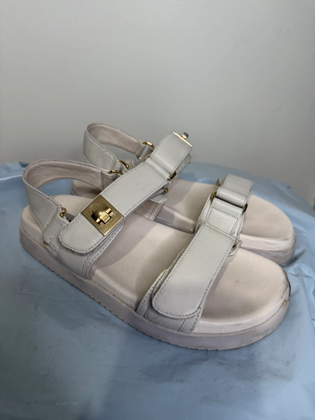 Steve Madden White Leather Sandals