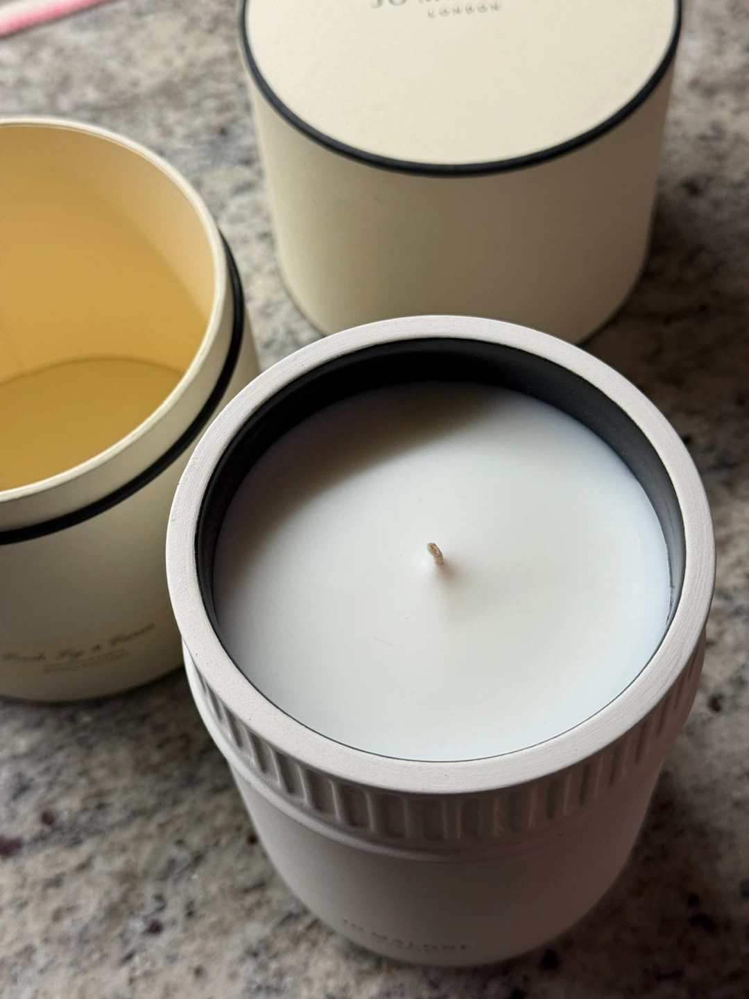 Jo Malone Fresh Fig & Cassis Townhouse Candle - photo 3
