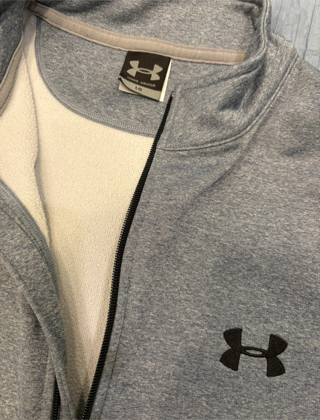 Under Armour blue Pullover - Size Large - photo 3