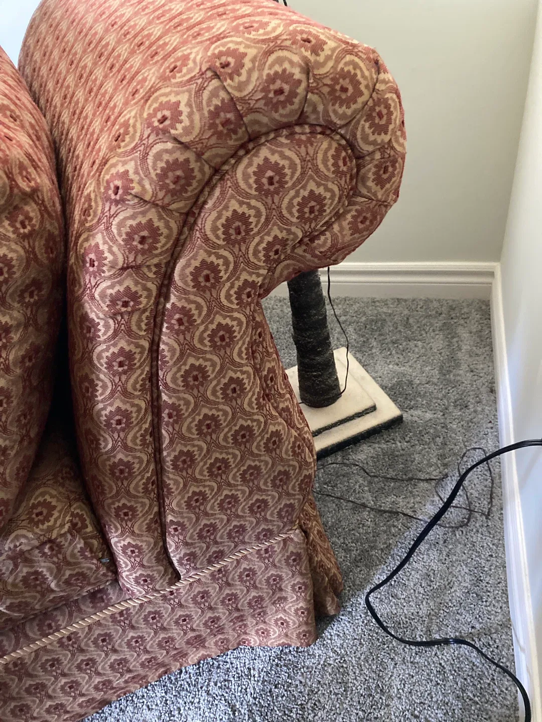 Patterned Ottoman Chair with Cushion image indicator(3)