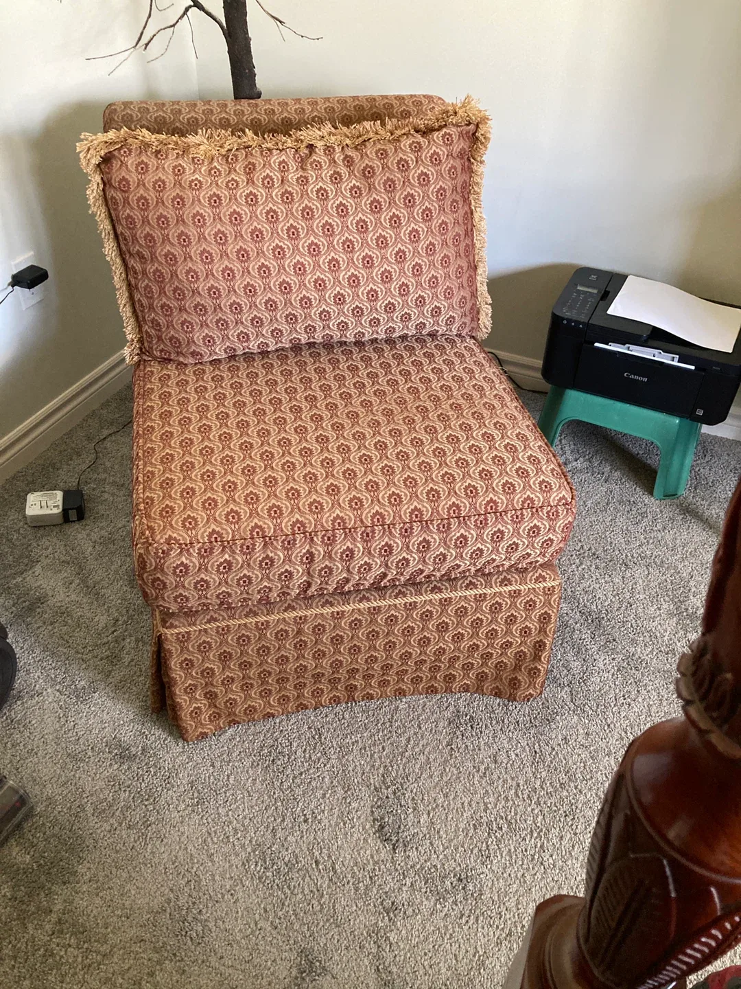 Patterned Ottoman Chair with Cushion image indicator(2)
