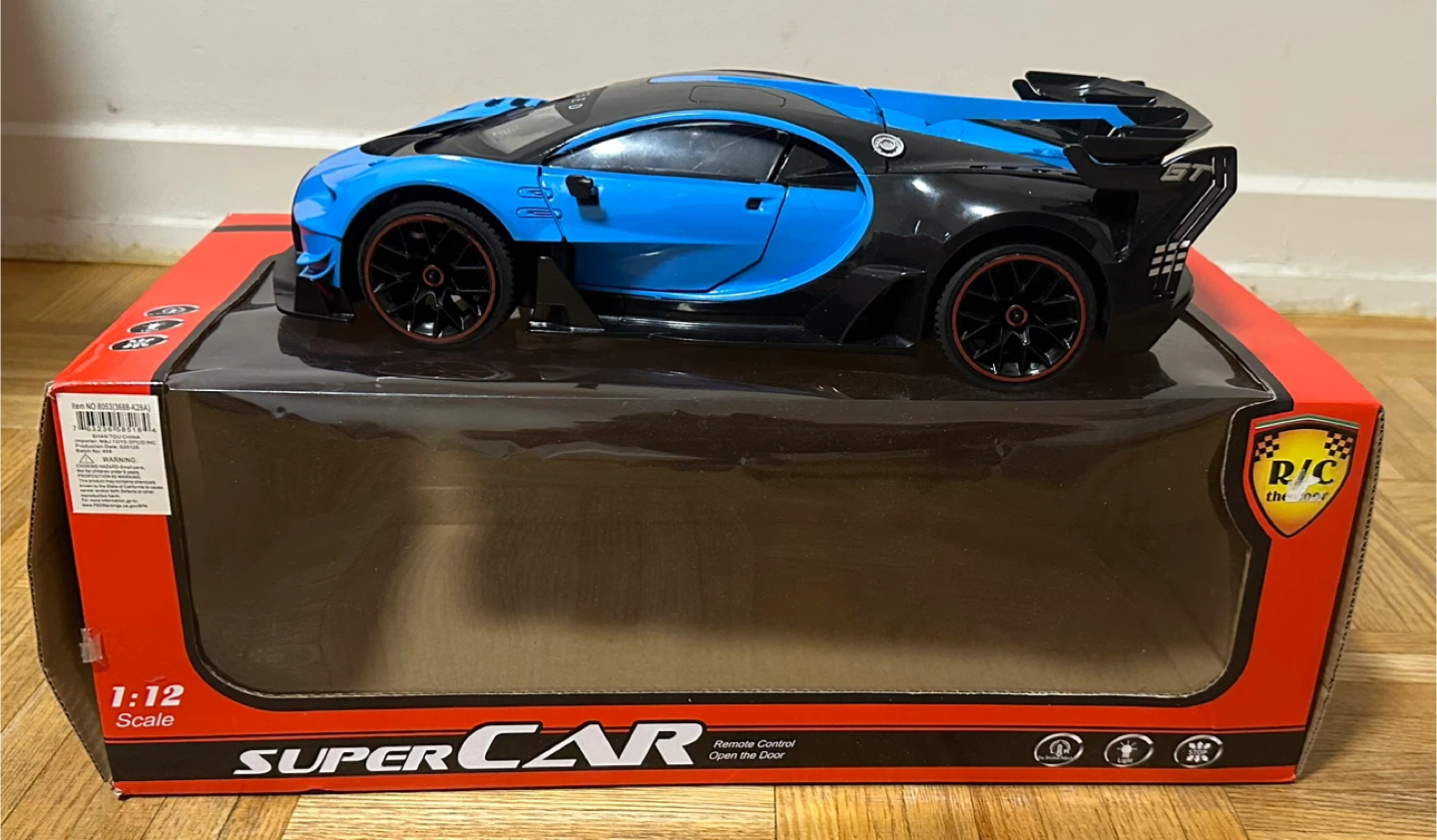 R/C super car for kids and a big dinosaurs puzzle