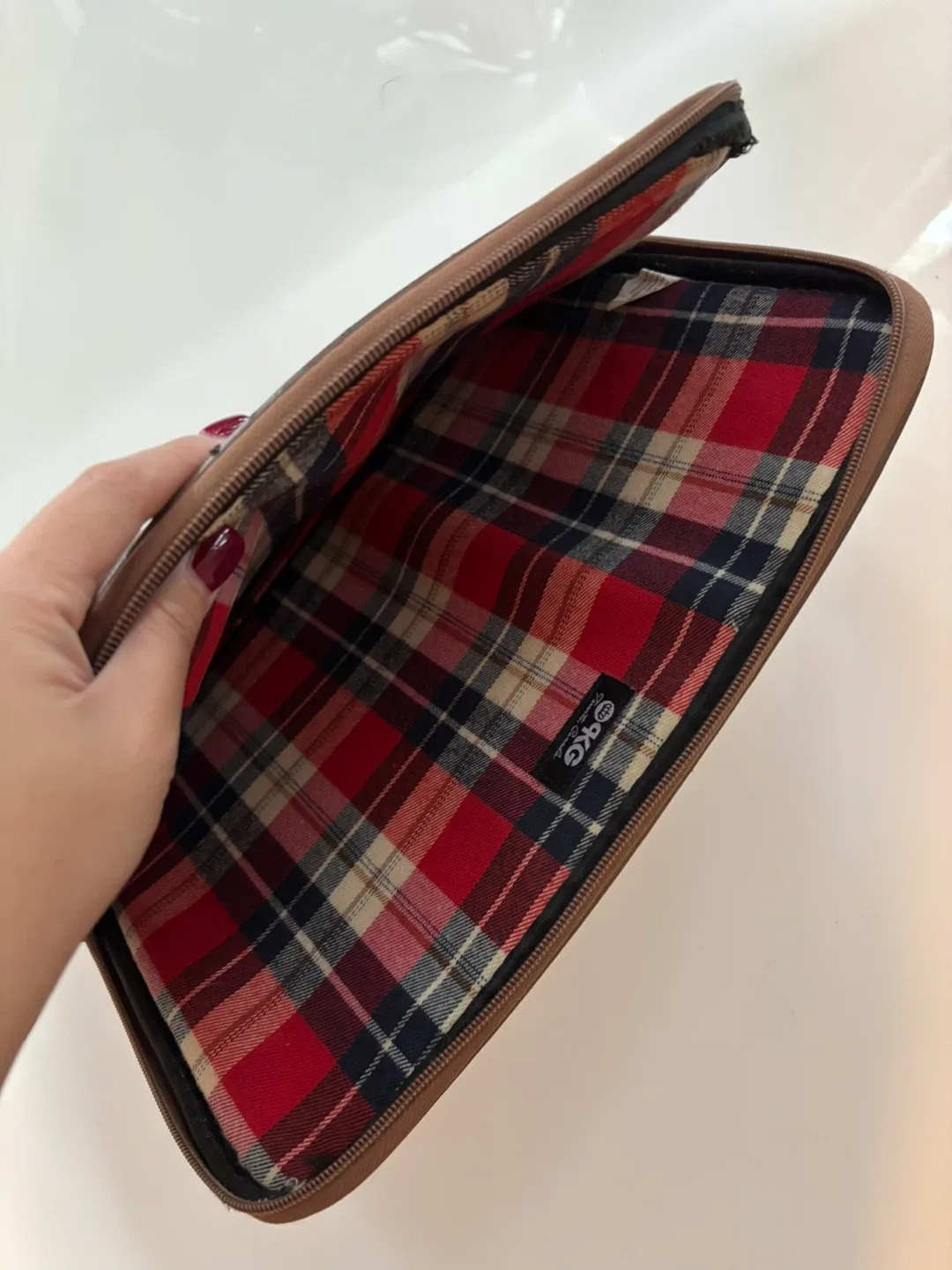 Brown Laptop Sleeve image indicator(5)