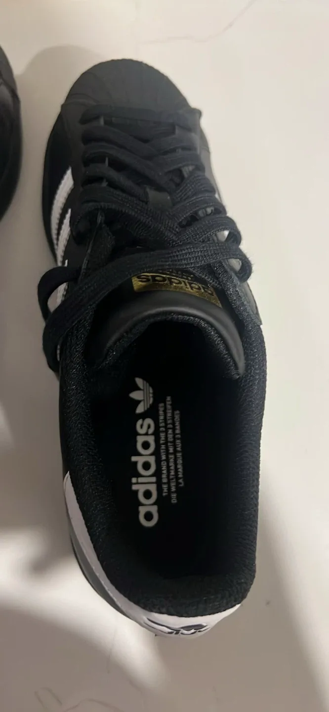 Adidas Superstar Black Sneakers image indicator(5)