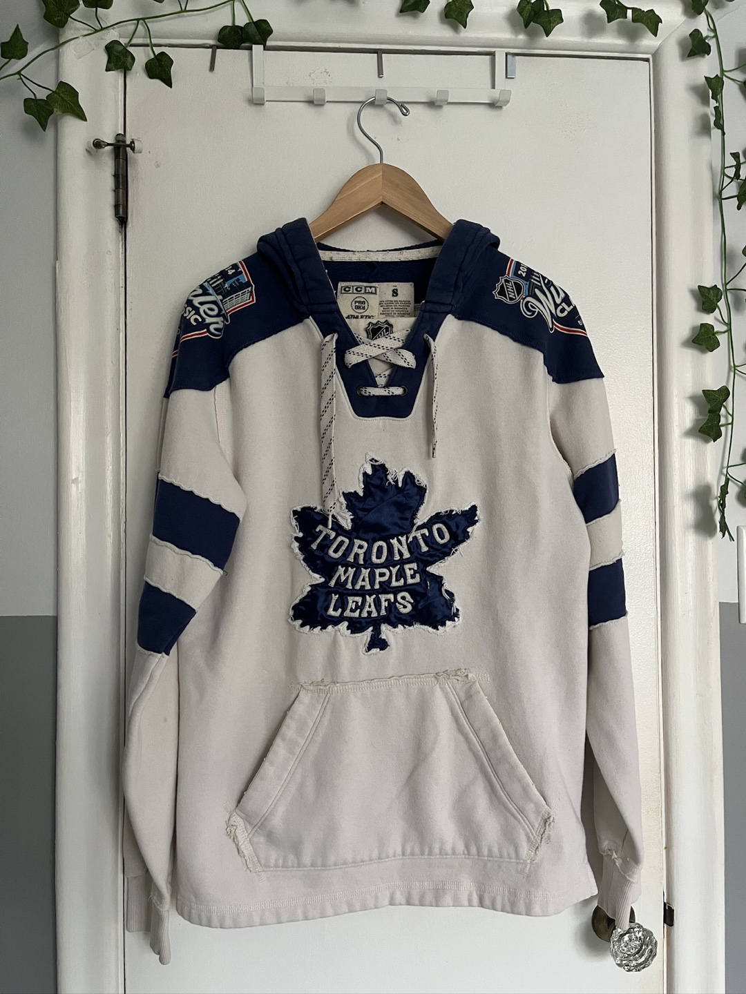 Toronto Maple Leafs Hoodie - Mens S
