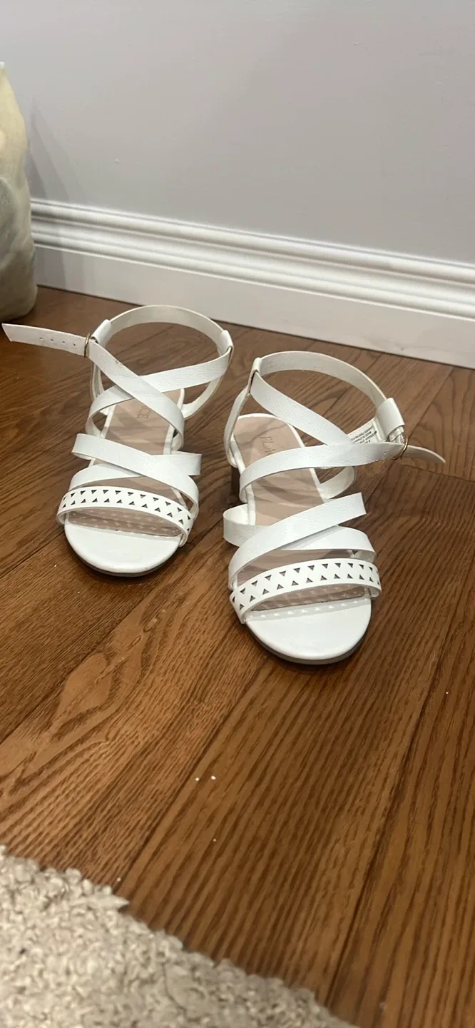 White Strappy Sandals - Size 6 girls image indicator(3)