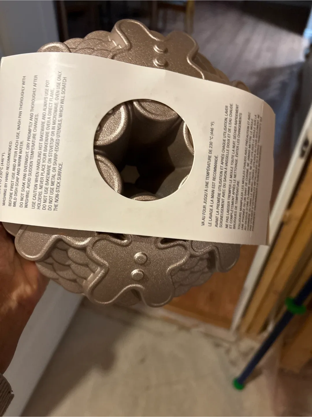 President's Choice Fluted gingerbread Cake Pan - New in Box! image indicator(3)