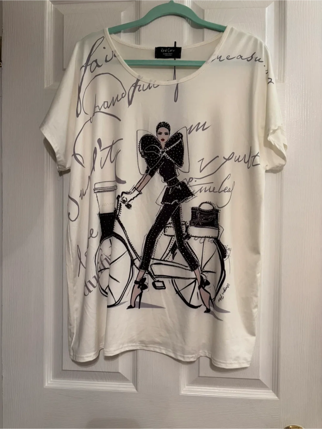 Red Coral White Graphic T-Shirt XL thumbnail