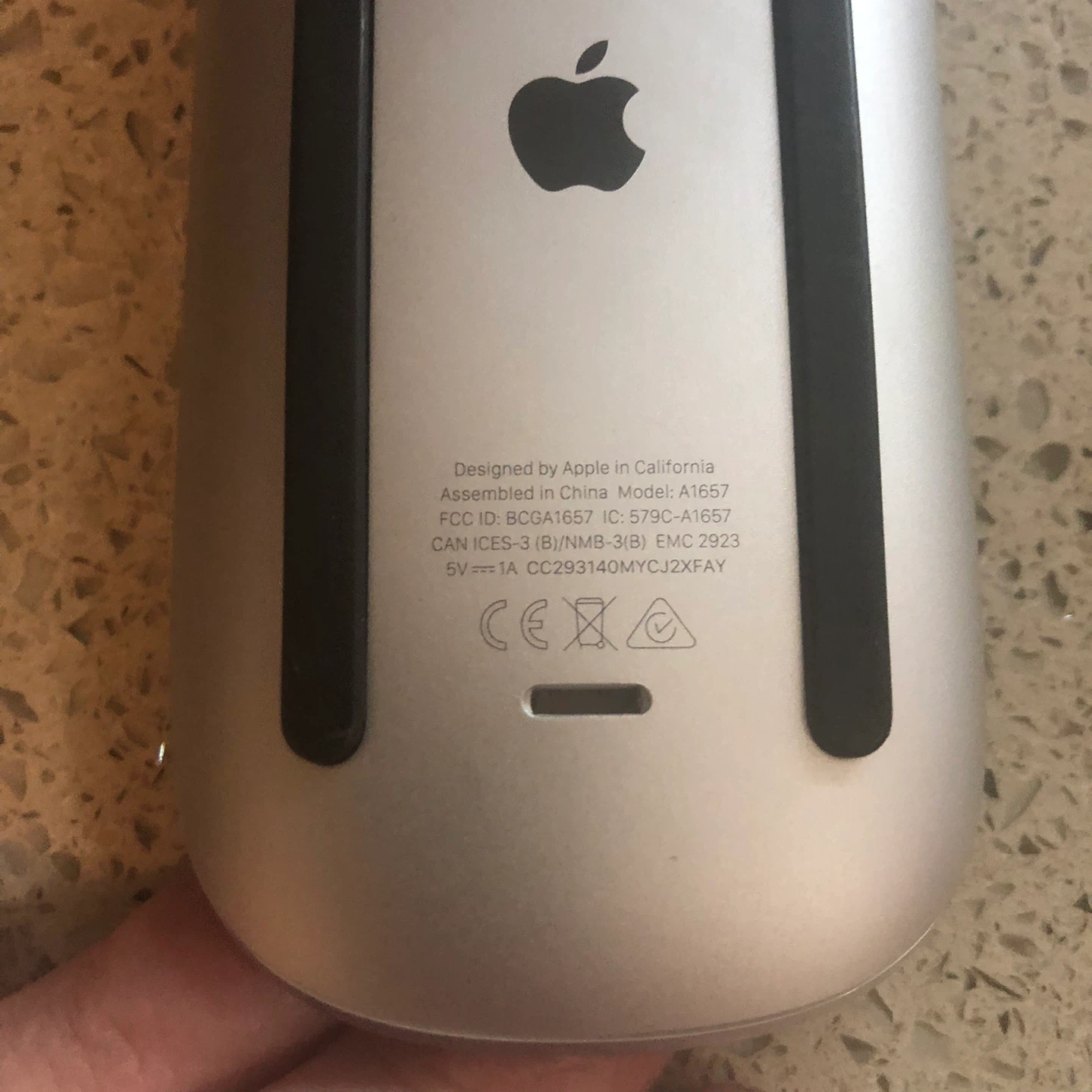 Apple Magic Mouse A1657 - Excellent Condition! - photo 3