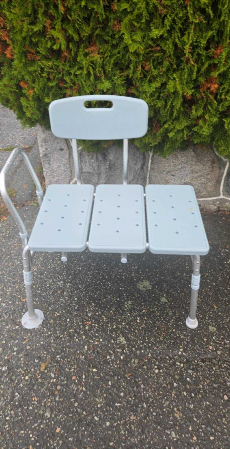 (URGENT) Bath chair for pwd/elderly