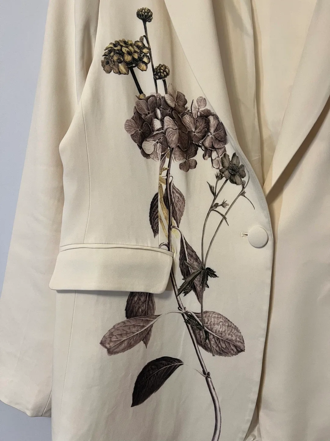 Cream Floral Blazer - Size US 10 image indicator(3)