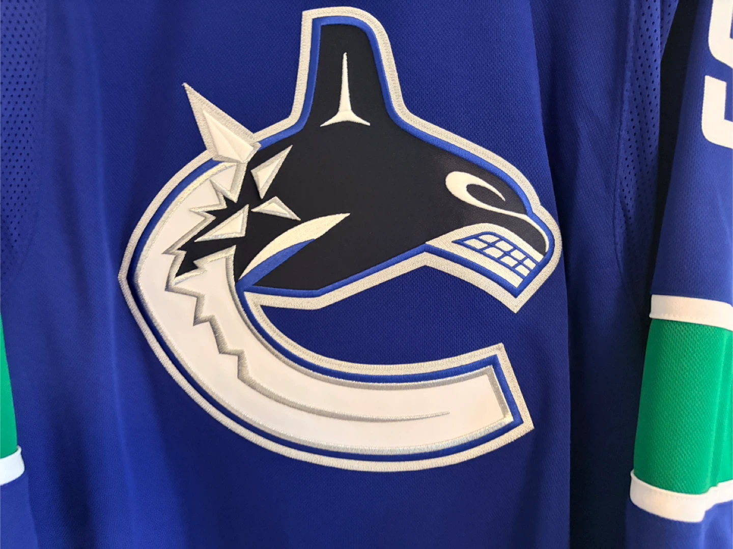 BNWT Authentic Fanatics Vancouver Canucks J.T. Miller Jersey 52 - photo 5