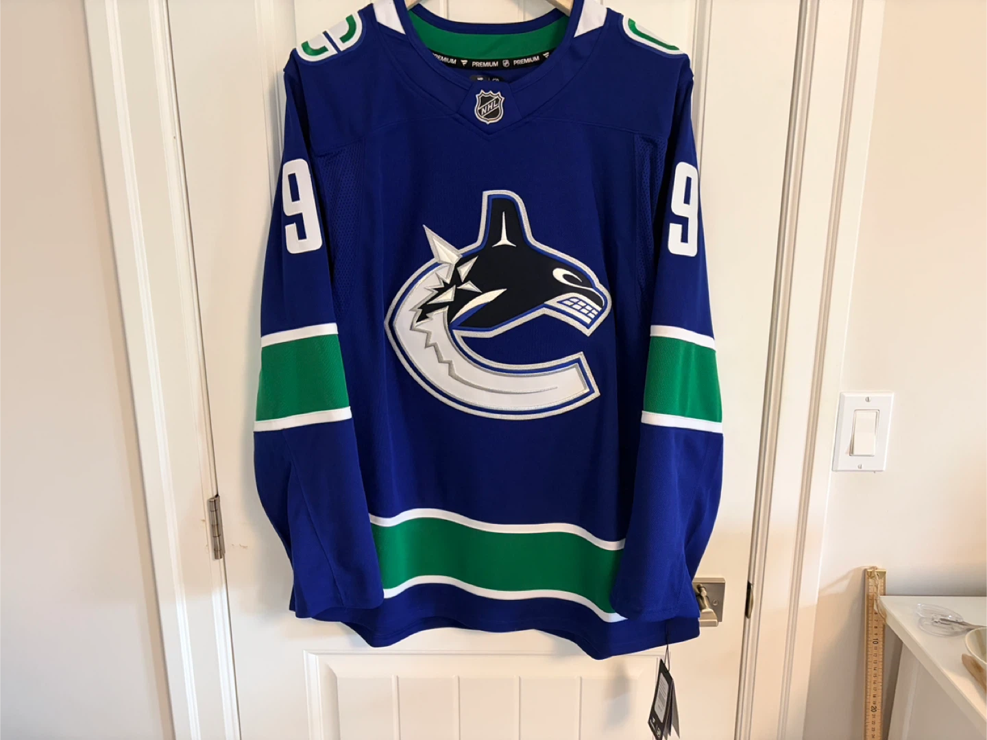 BNWT Authentic Fanatics Vancouver Canucks J.T. Miller Jersey 52 - photo 4