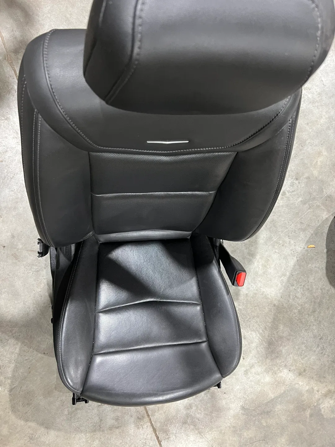 Cadillac  Xt6 2021 parts image indicator(7)