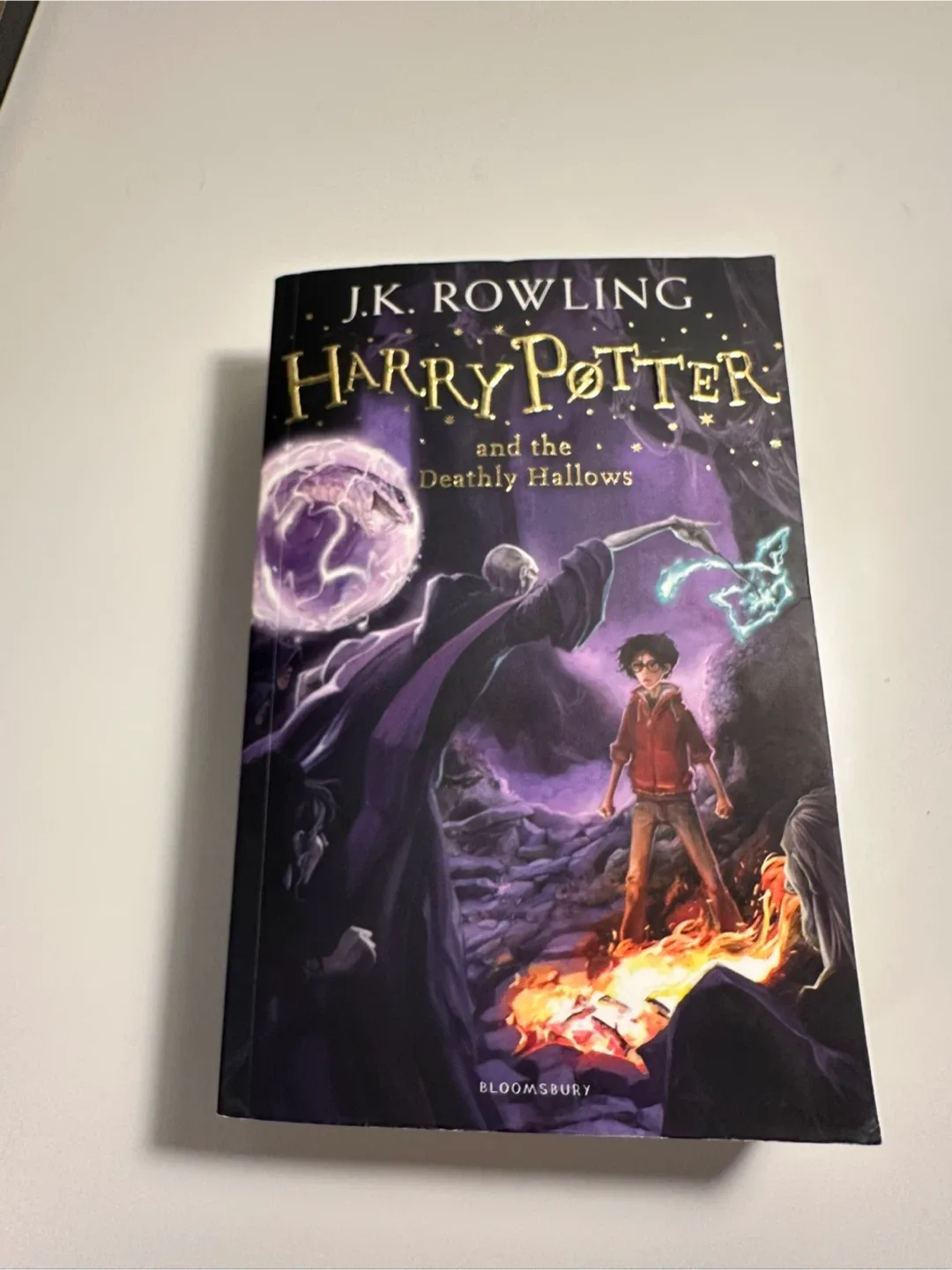 Harry Potter and the Deathly Hallows by J.K. Rowling image indicator(2)