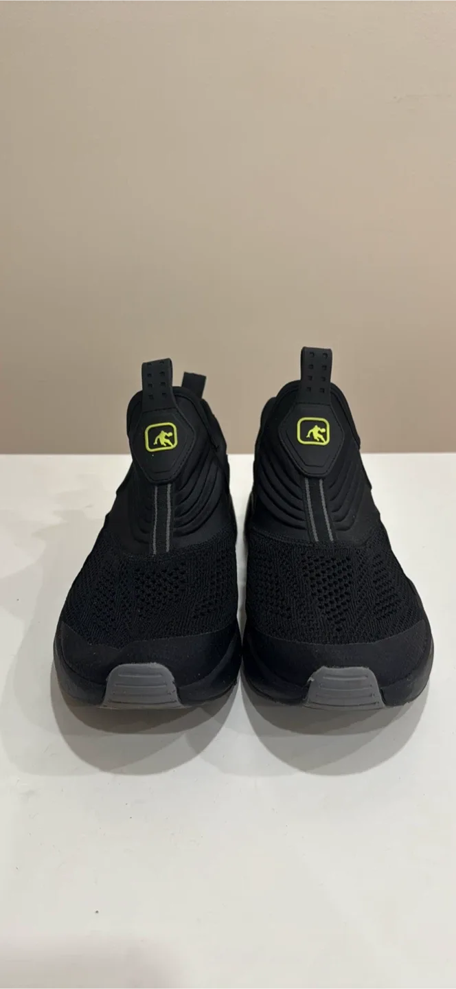 AND1 Black Slip-On Sneakers image indicator(2)