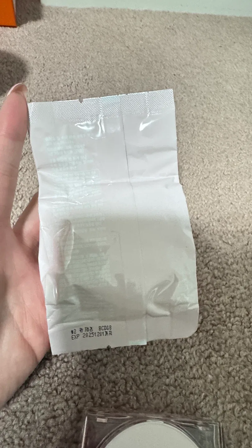 Clio Kill Cover Mesh Glow Cushion SPF 50+ 2-BP Lingerie image indicator(2)