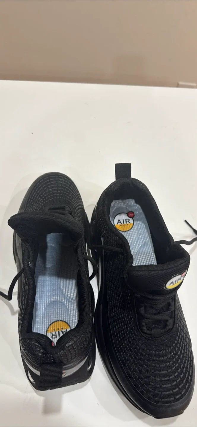 Black Air Max Style Sneakers image indicator(2)