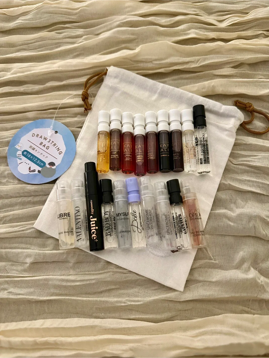Perfume samples with Drawstring Bag image indicator(3)