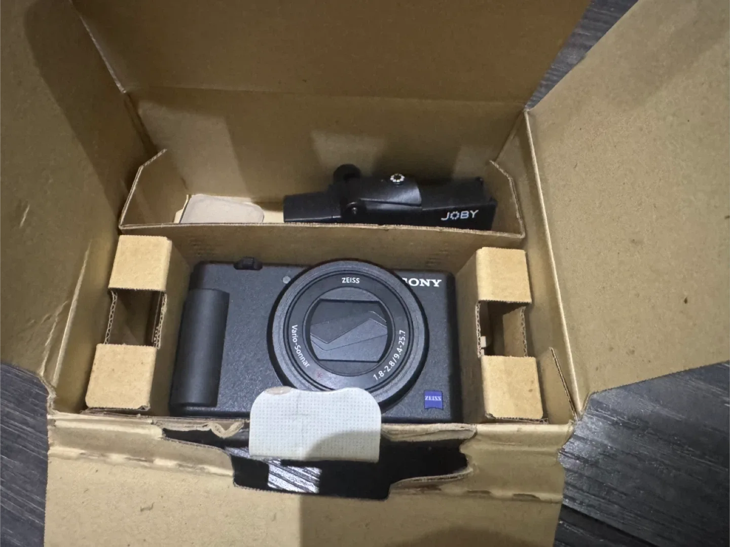 Sony ZV-1 Digital Camera - Great Condition! image indicator(3)