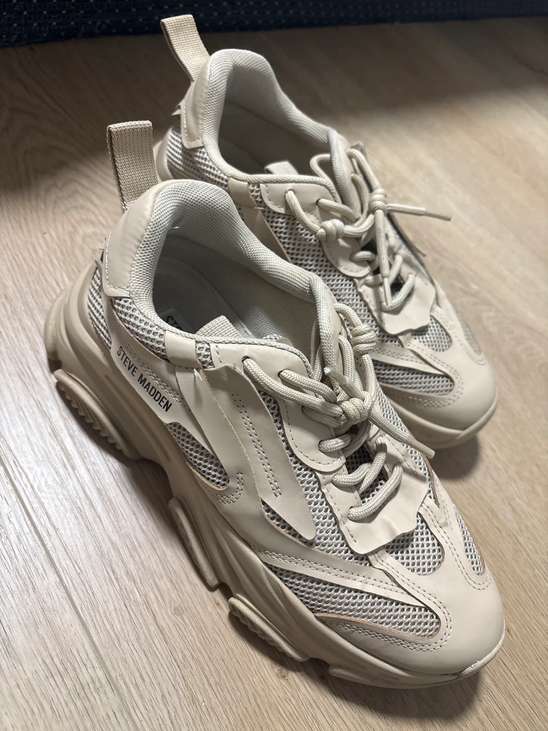 Steve Madden Beige Sneakers