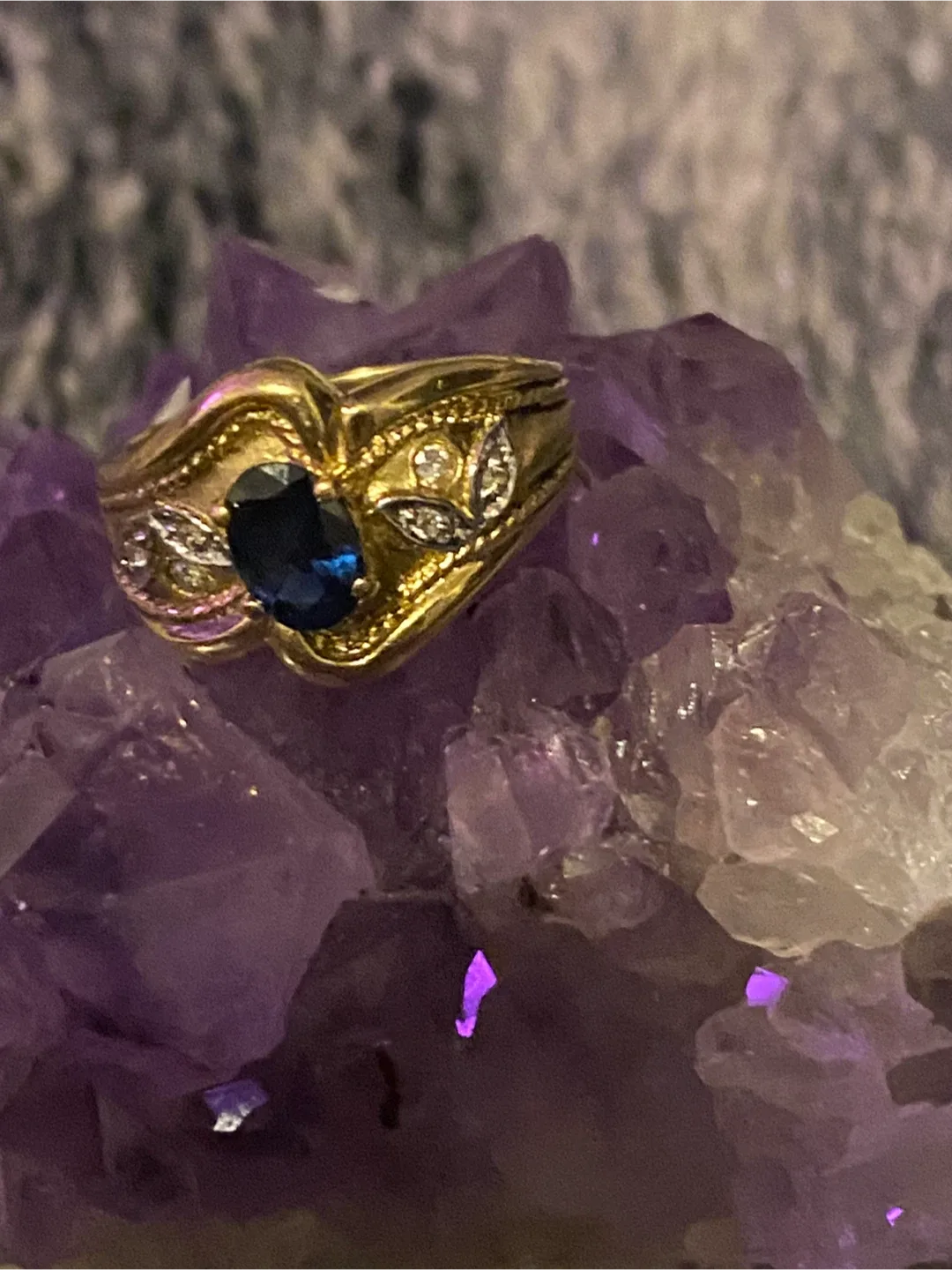 Gold Ring with Blue Stone image indicator(2)