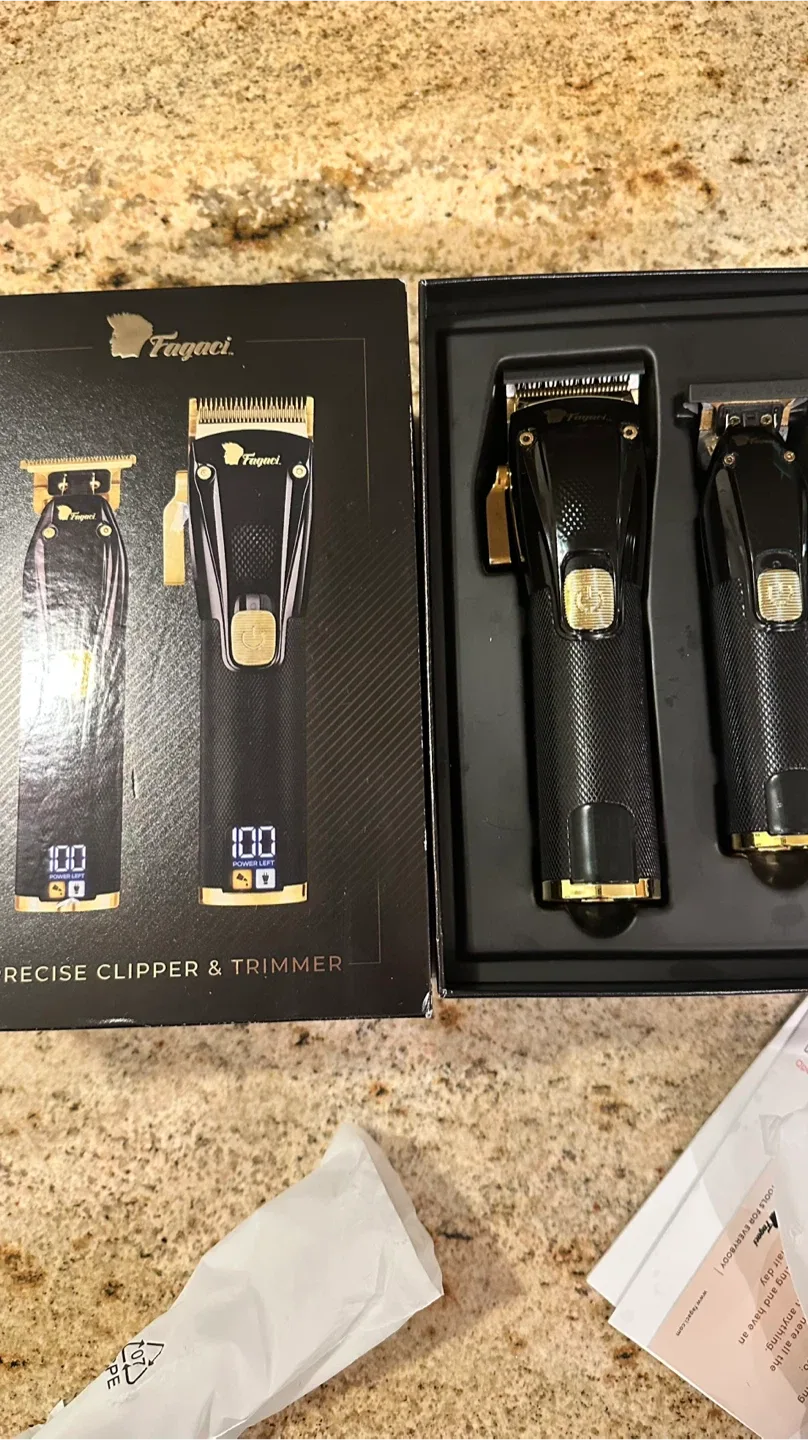 Fagaci Professional Hair Clippers Set - Like New! image indicator(2)
