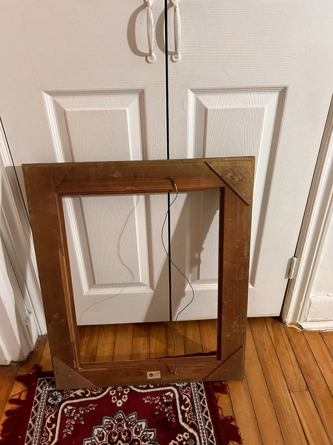 Vintage Gold Ornate Picture Frame image indicator(2)