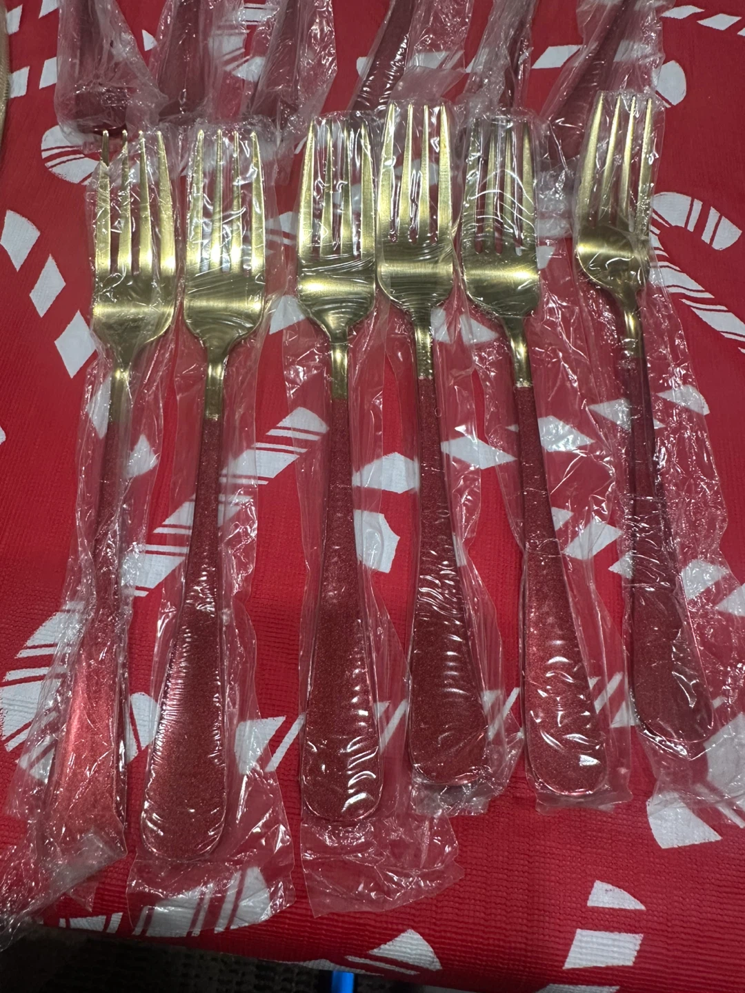 New Gold and Red Flatware Set - photo 2