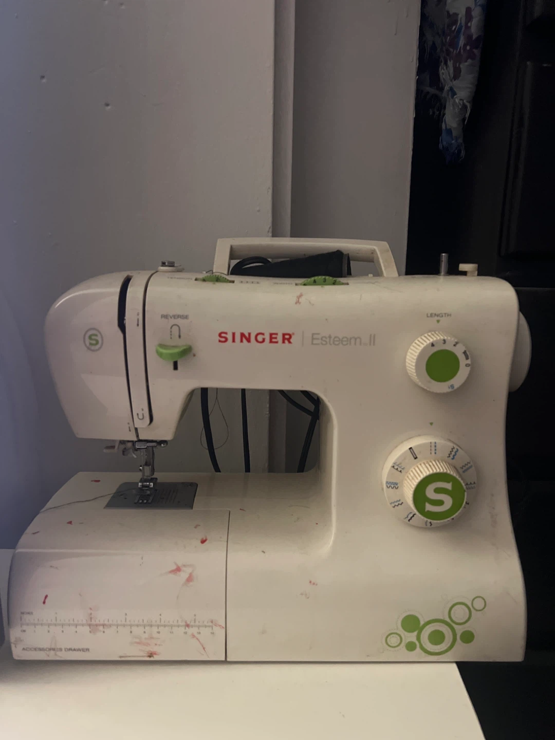 Singer Esteem II Sewing Machine 🥕