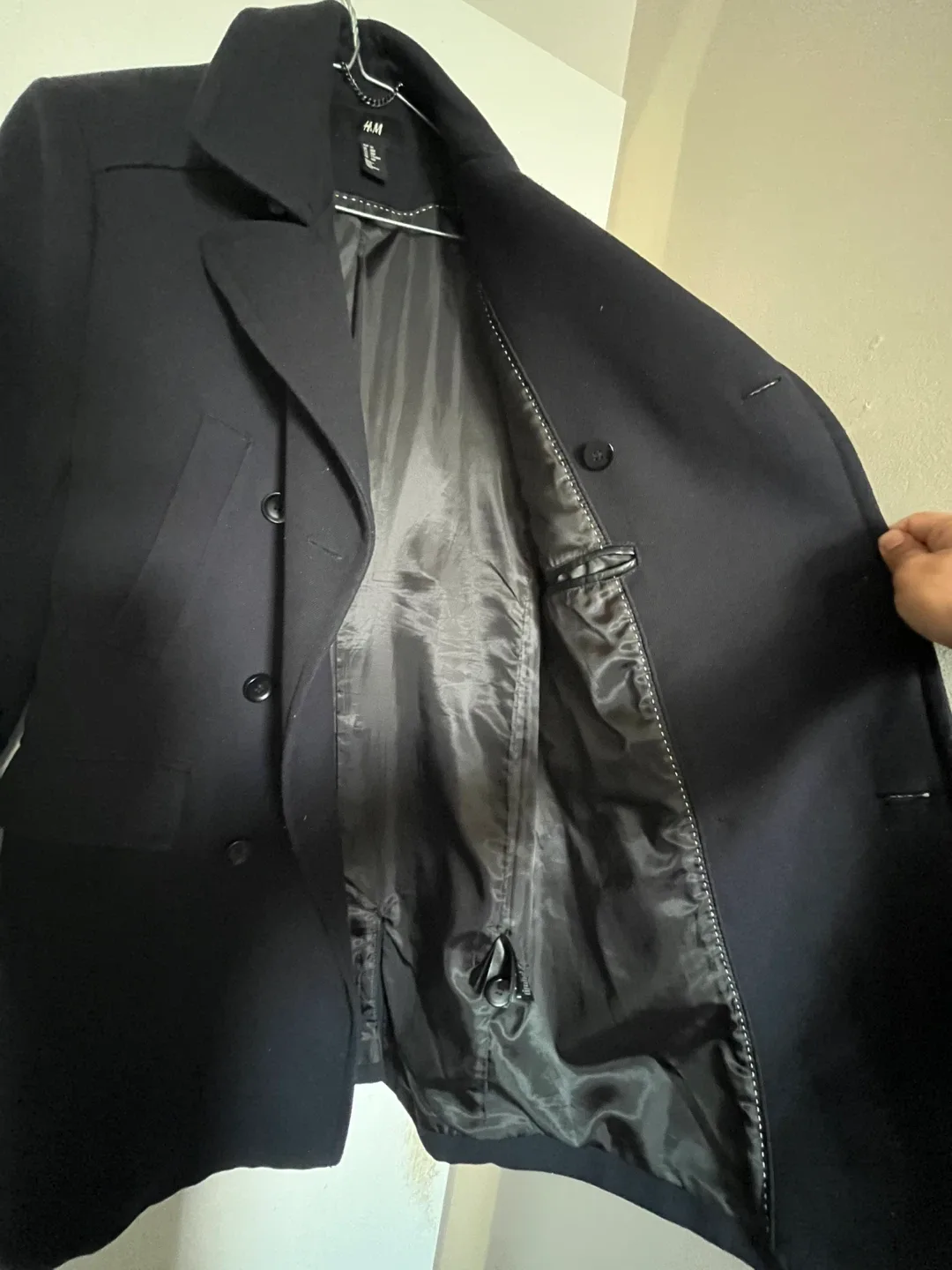 H&M Black Coat - Size L image indicator(2)