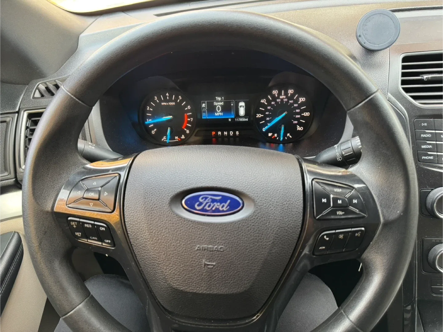 2019 Ford Explorer · Sport Utility 4D image indicator(10)