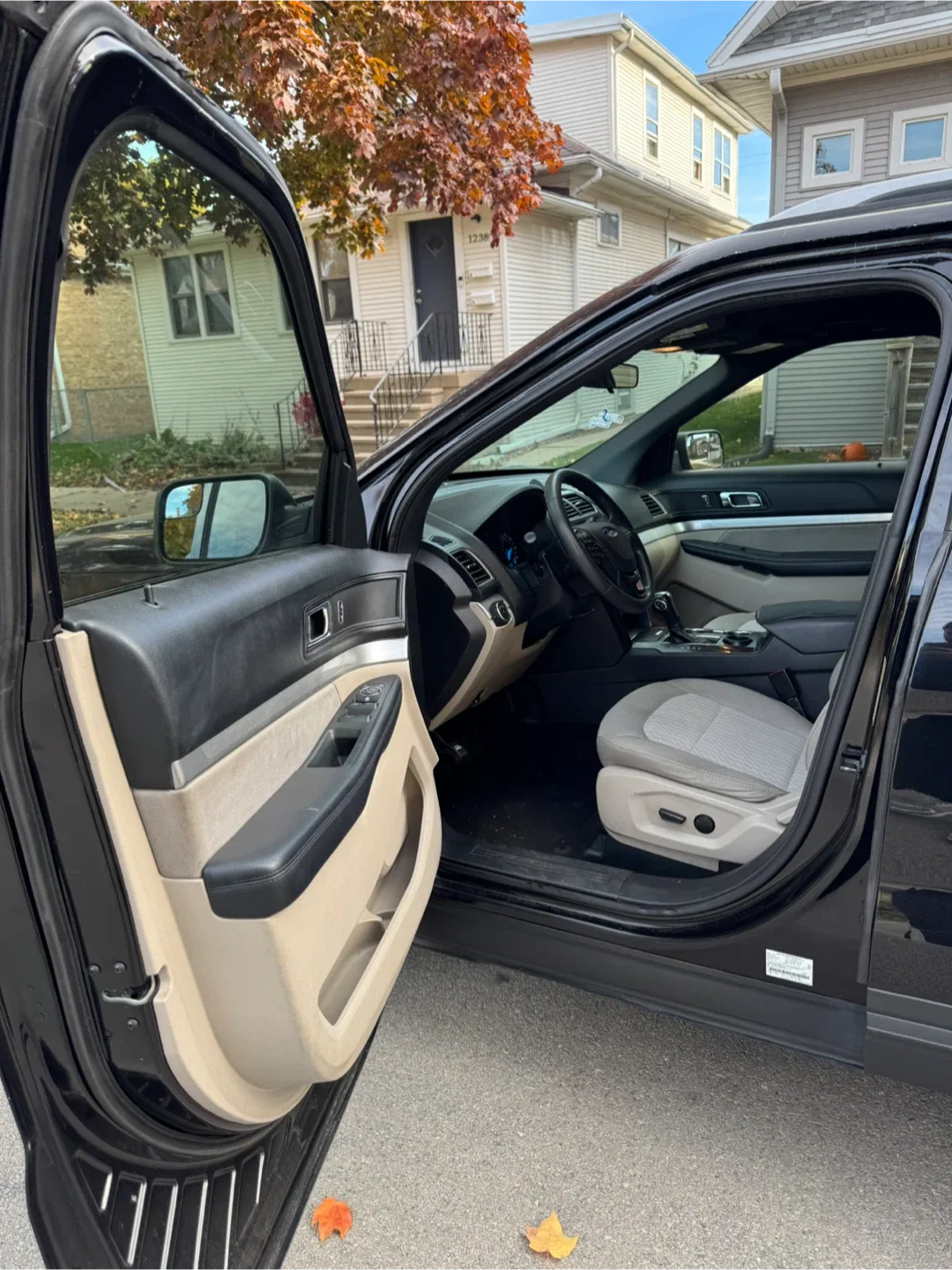 2019 Ford Explorer · Sport Utility 4D image indicator(5)