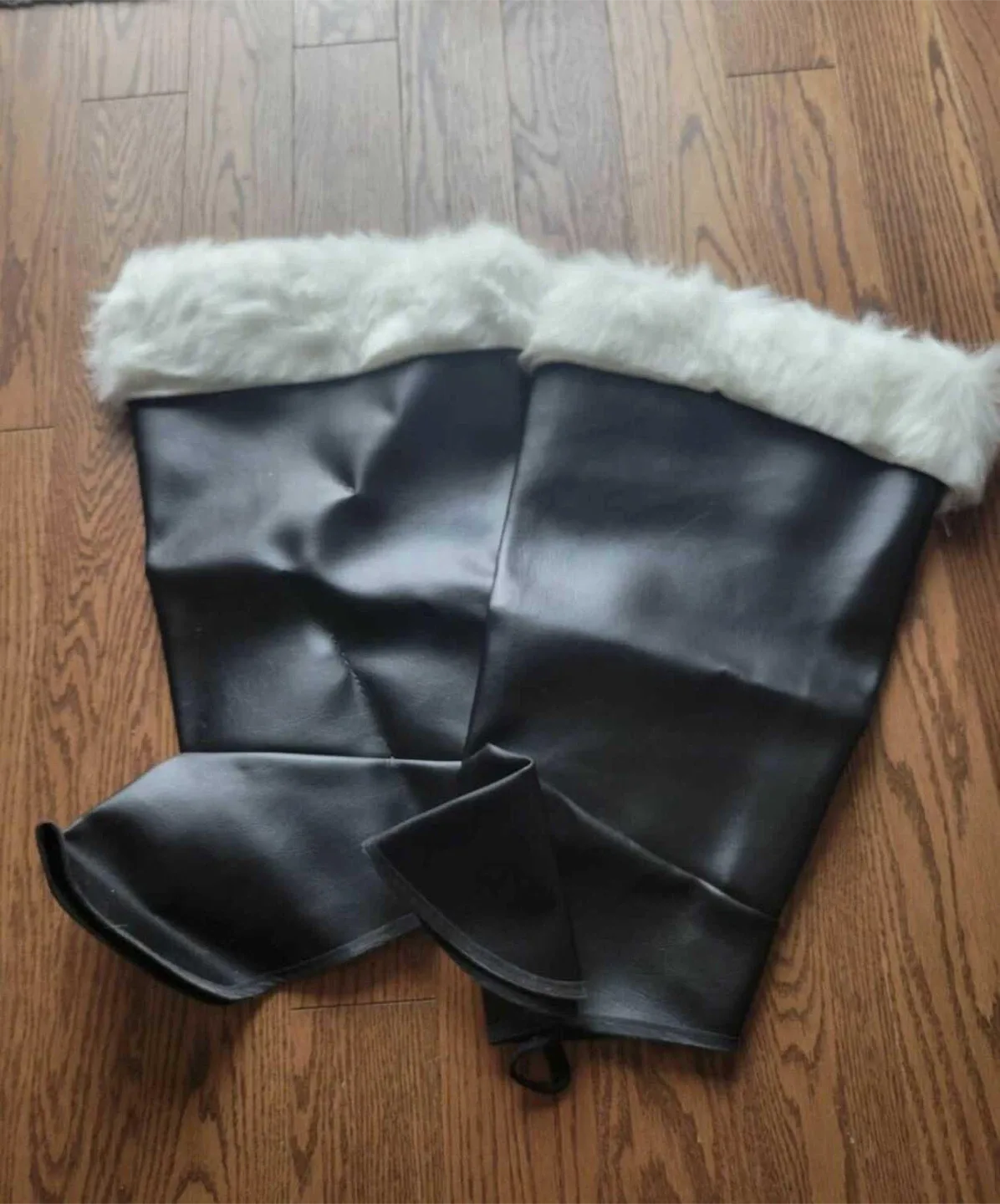 Here comes Santa! image indicator(2)