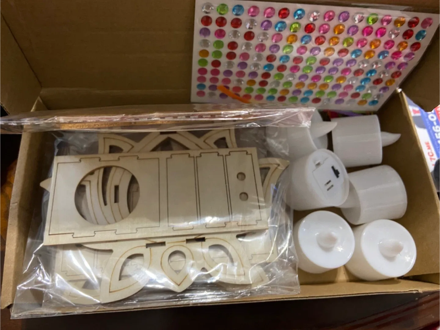 🥕Diwali Hanging Lantern Craft Set - New in Box! image indicator(2)