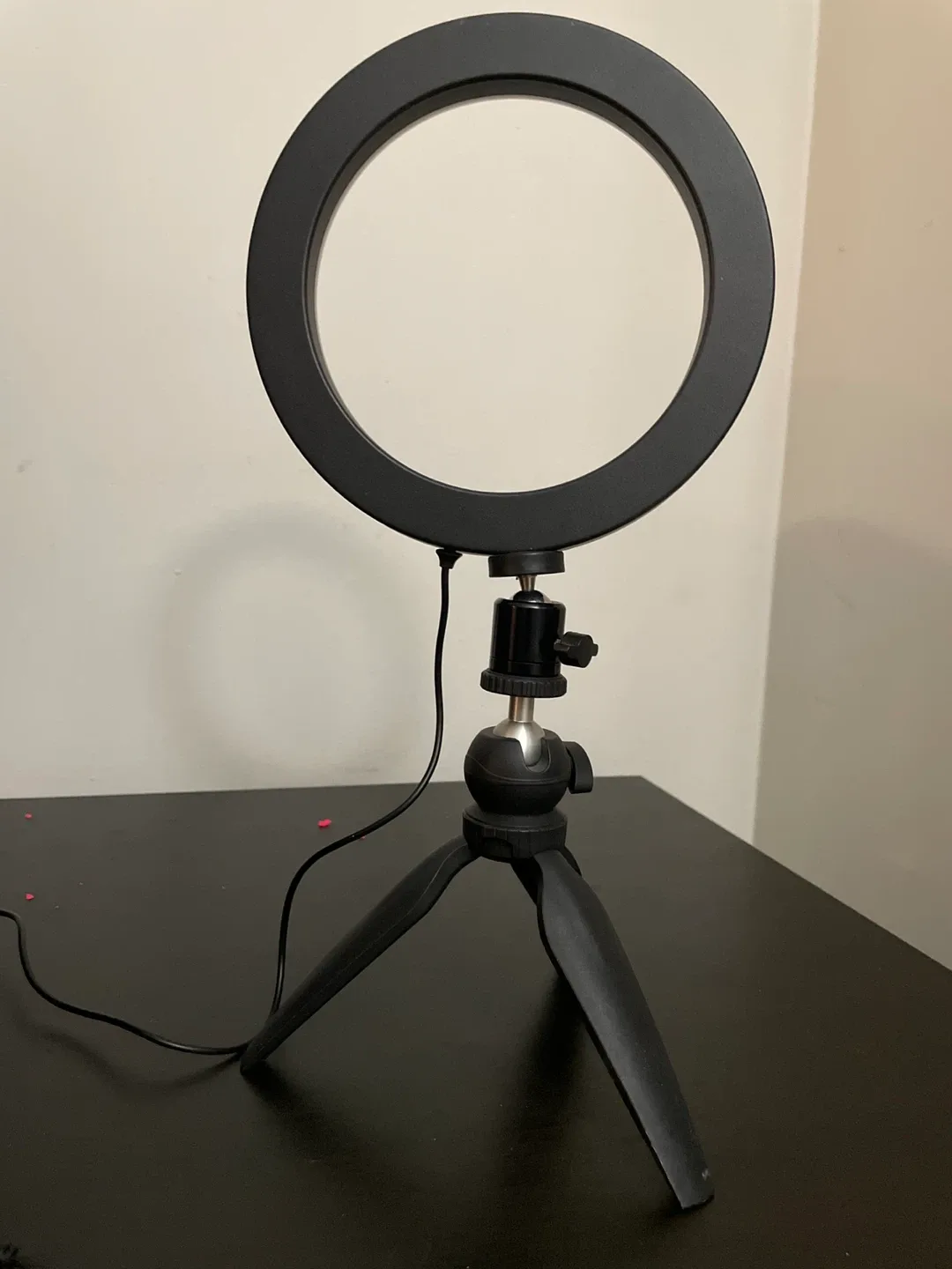LED Ring Light with Tripod Stand image indicator(7)