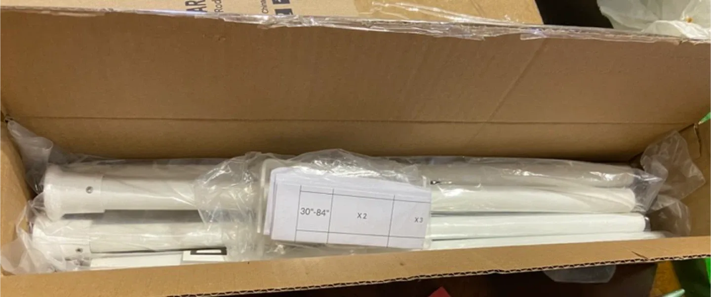 🥕Adjustable Curtain Rod 30-84" image indicator(2)