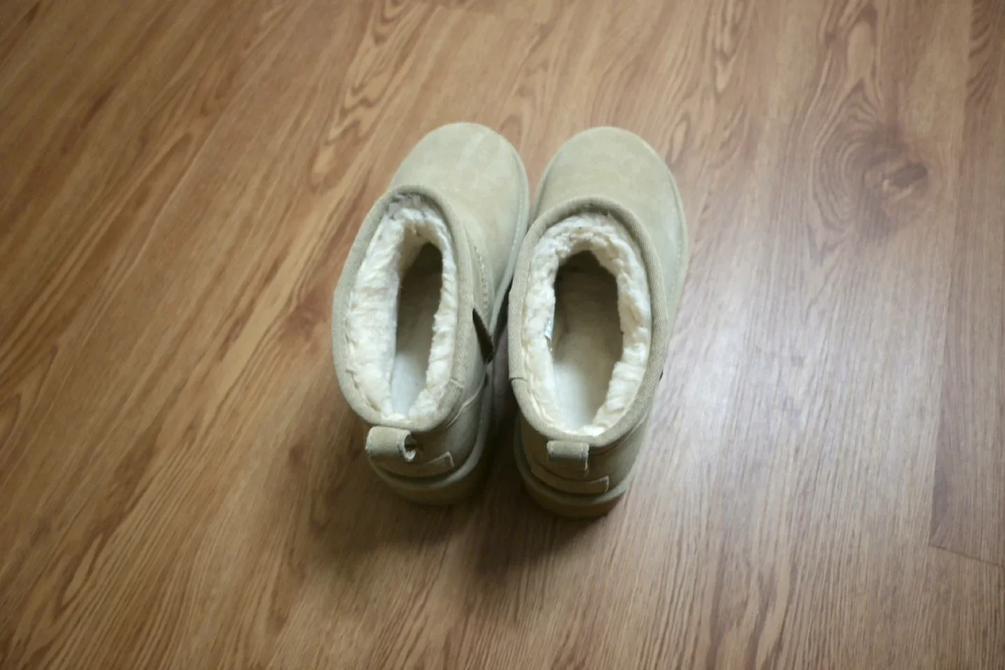 UGG Beige Mini Boots - Women's Size 7 image indicator(5)