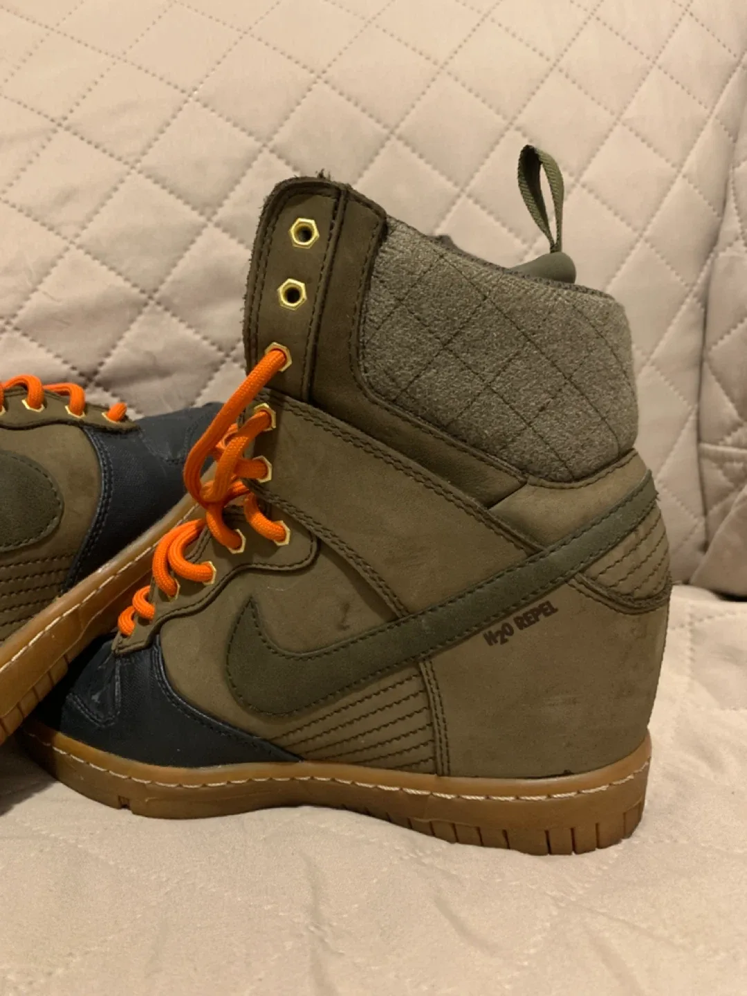 Nike Dunk Sky Hi Sneaker Boot 684954-300 Womens Size 6 image indicator(4)