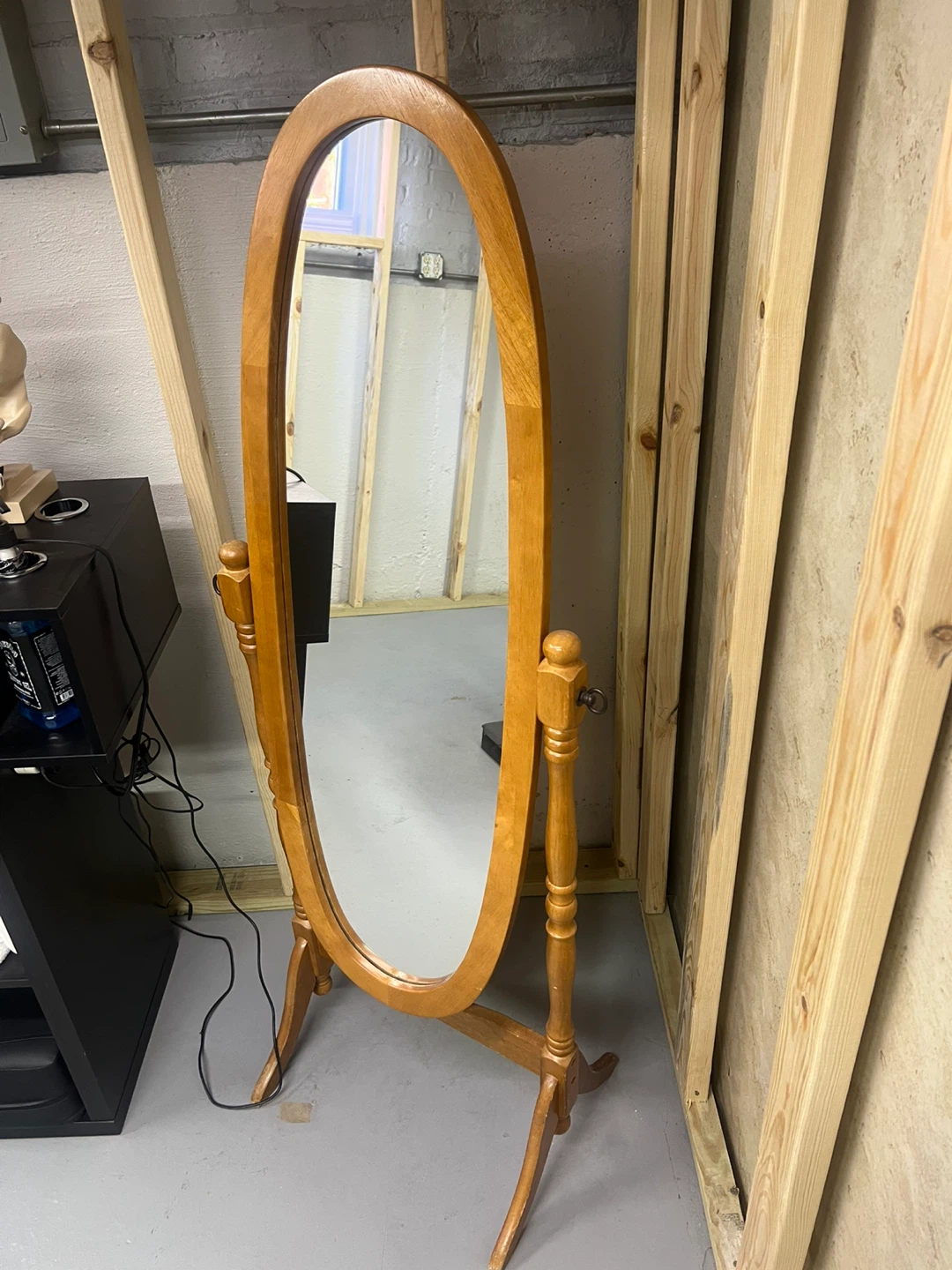 Standing  Oval Mirror