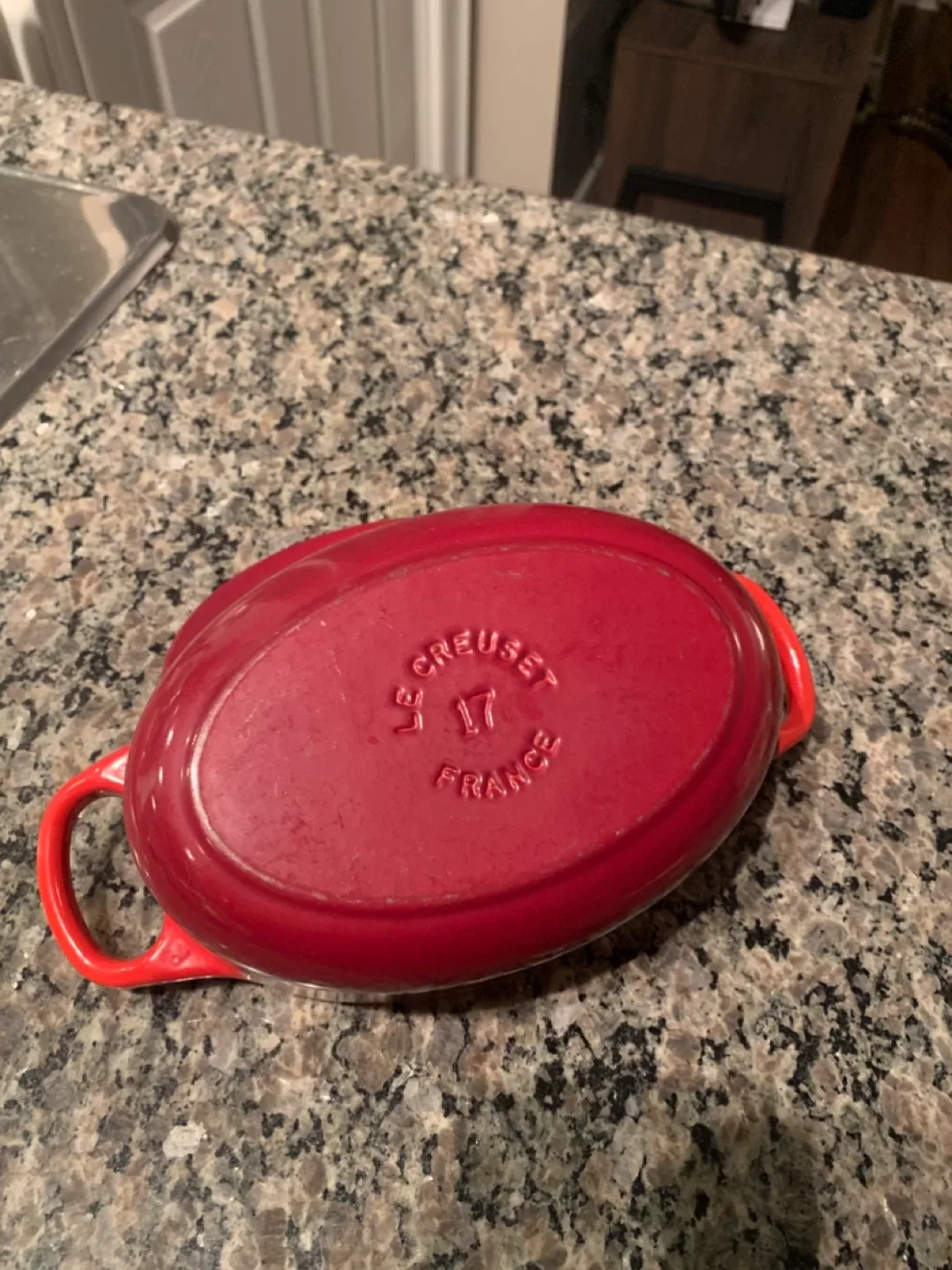 Le Creuset Red Oval Dutch Oven image indicator(3)
