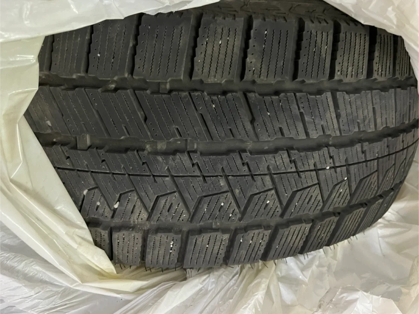 Winter Tires - Set of 4   Size 215/55R16 image indicator(3)